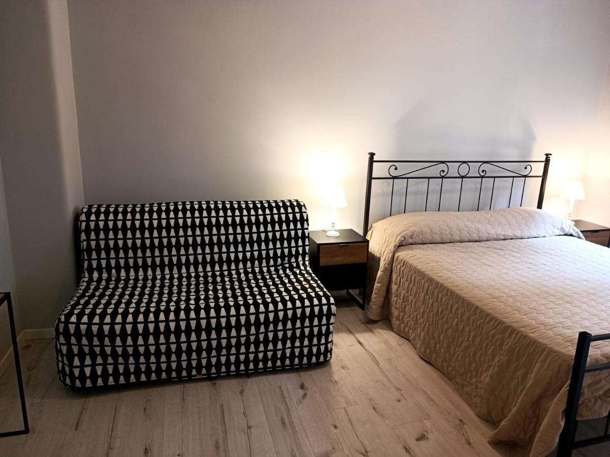Casa Paolina A Metro San Paolo Apartment โรม ภายนอก รูปภาพ