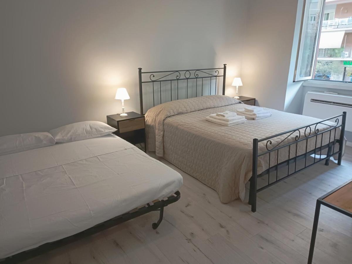 Casa Paolina A Metro San Paolo Apartment โรม ภายนอก รูปภาพ