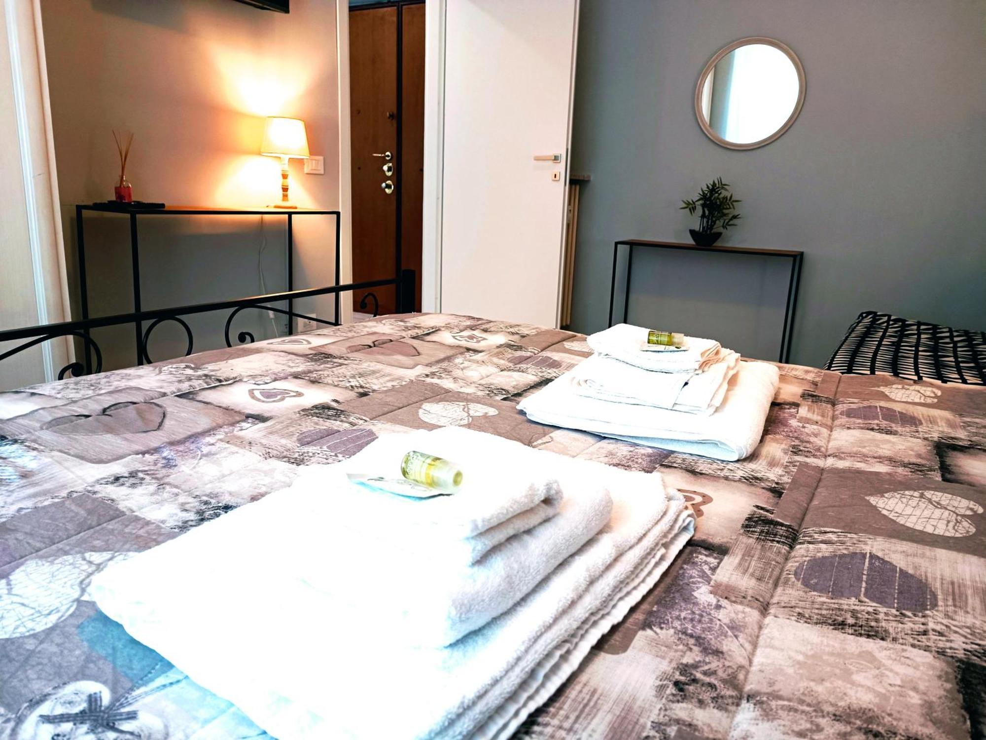 Casa Paolina A Metro San Paolo Apartment โรม ภายนอก รูปภาพ